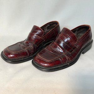 Kenneth Cole Men's Maroon Crocodile Pennyloafers!